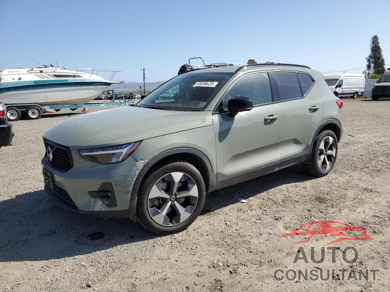 VOLVO XC40 PLUS 2023 - YV4L12UW1P2931333