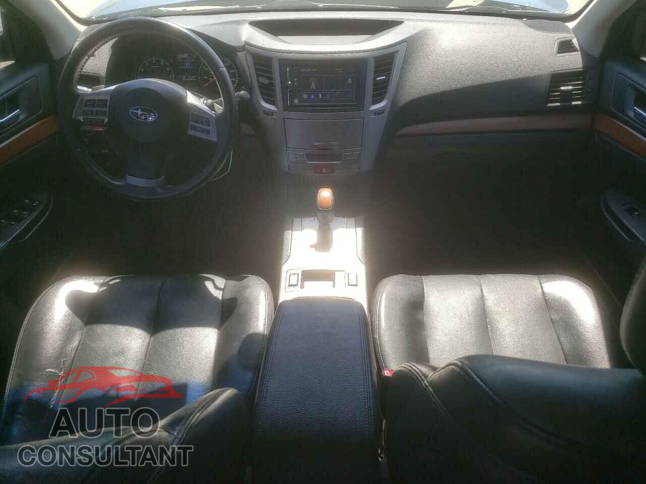 SUBARU OUTBACK 2014 - 4S4BRBLC1E3326018