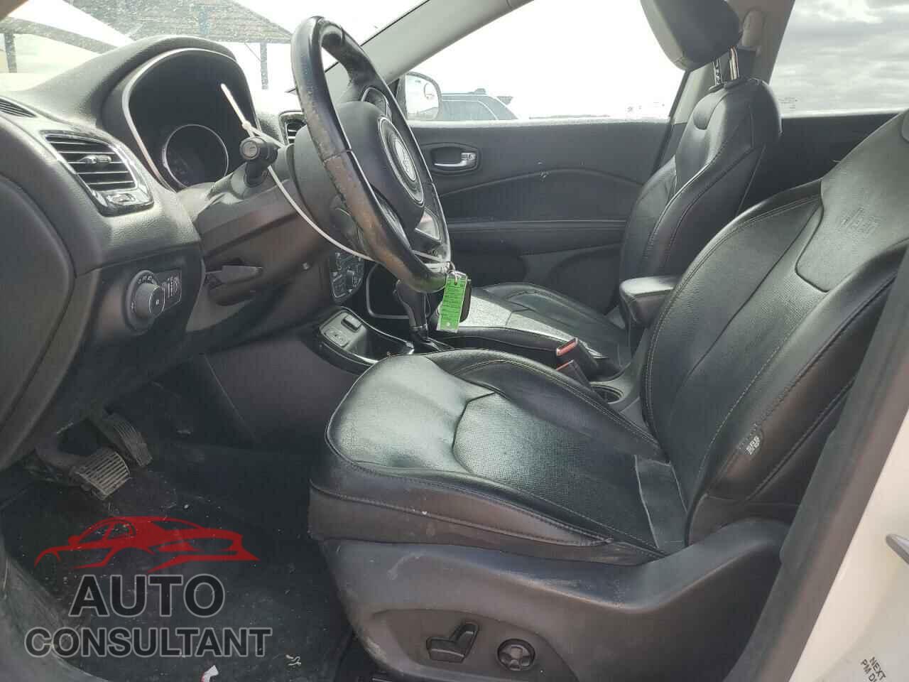 JEEP COMPASS 2020 - 3C4NJCCB2LT110363