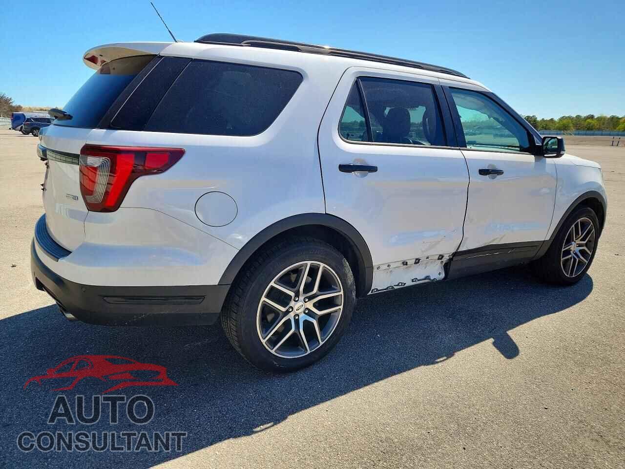 FORD EXPLORER 2018 - 1FM5K8GT6JGB37401