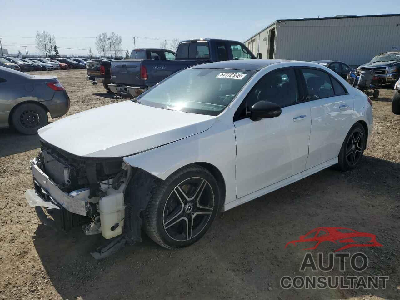 MERCEDES-BENZ A-CLASS 2019 - WDD3G4FB0KW010140