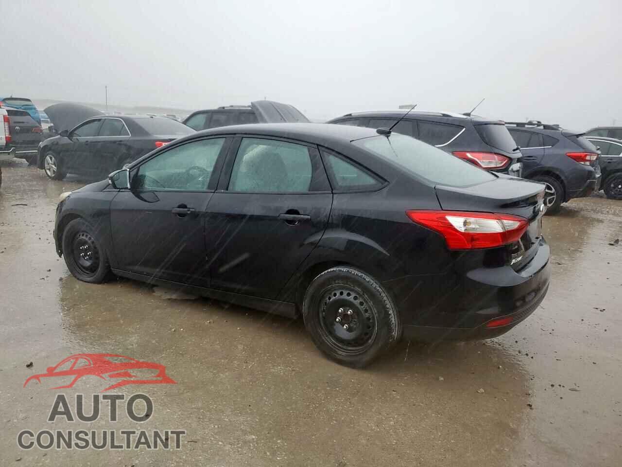 FORD FOCUS 2013 - 1FADP3F2XDL151381