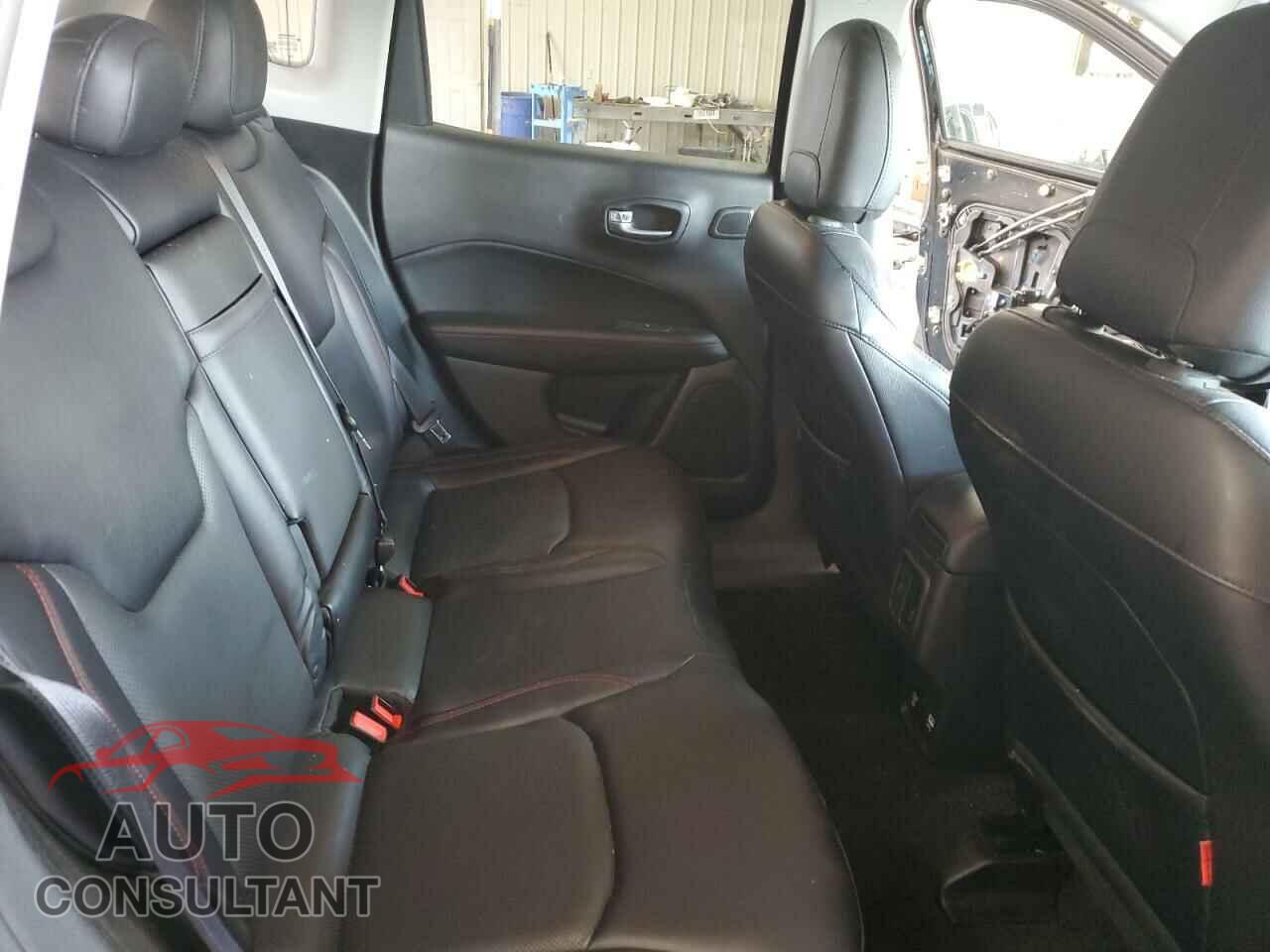 JEEP COMPASS 2017 - 3C4NJDDB0HT681748