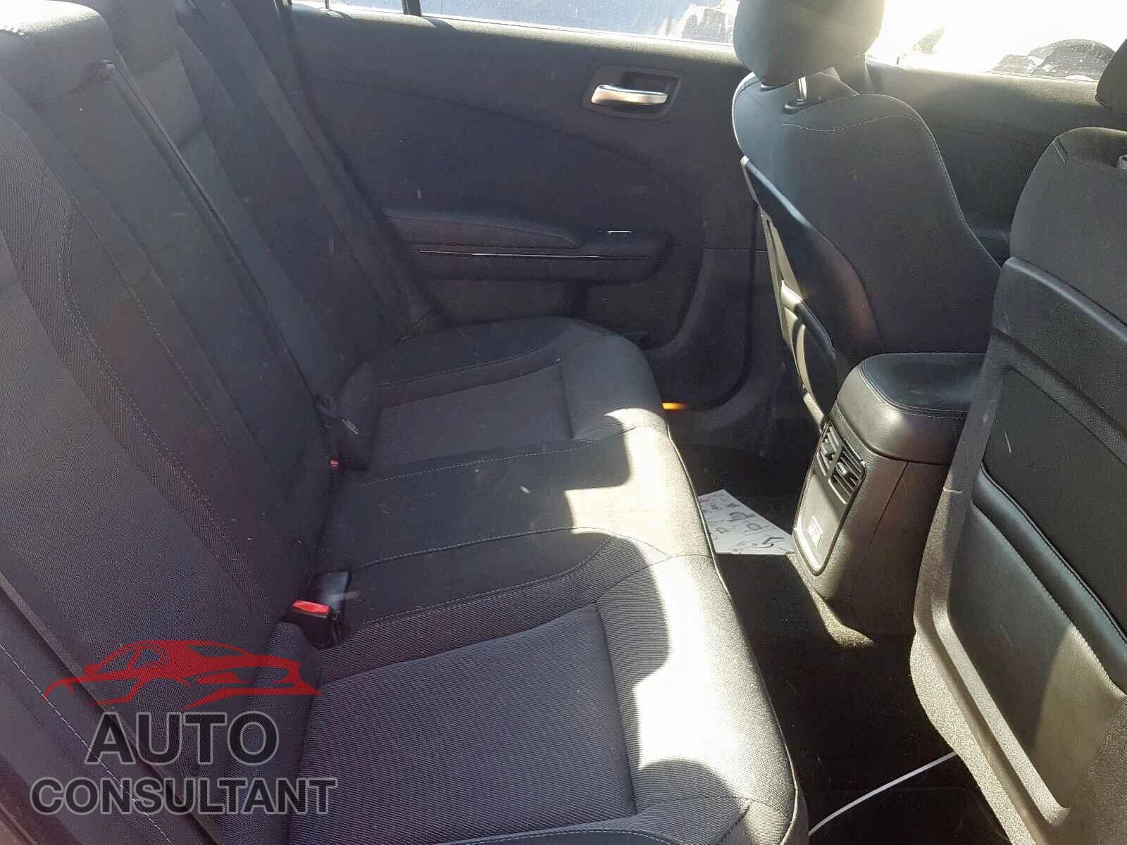DODGE CHARGER 2019 - 2C3CDXBG8KH572425