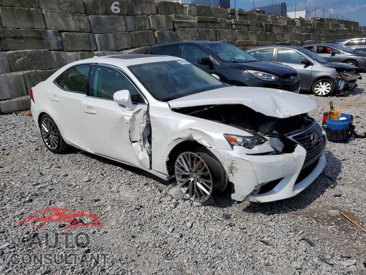 LEXUS IS 2014 - JTHCF1D28E5000396