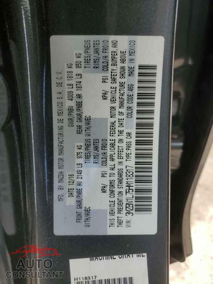 MAZDA 3 2017 - 3MZBN1L75HM118317