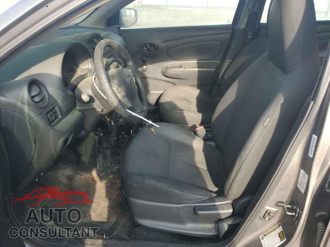 NISSAN VERSA 2017 - 3N1CN7AP3HL841072