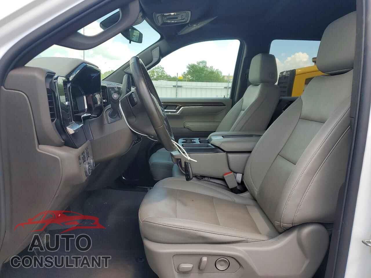 CHEVROLET SILVERADO 2024 - 2GCUDDED0R1222418