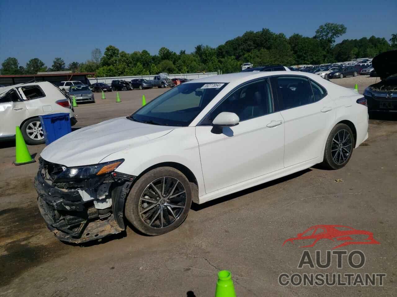 TOYOTA CAMRY 2021 - 4T1G11AK5MU516768