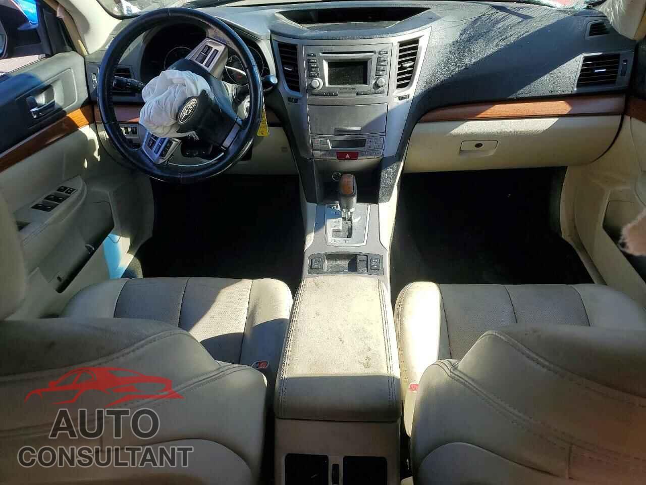 SUBARU OUTBACK 2013 - 4S4BRBKC8D3233223