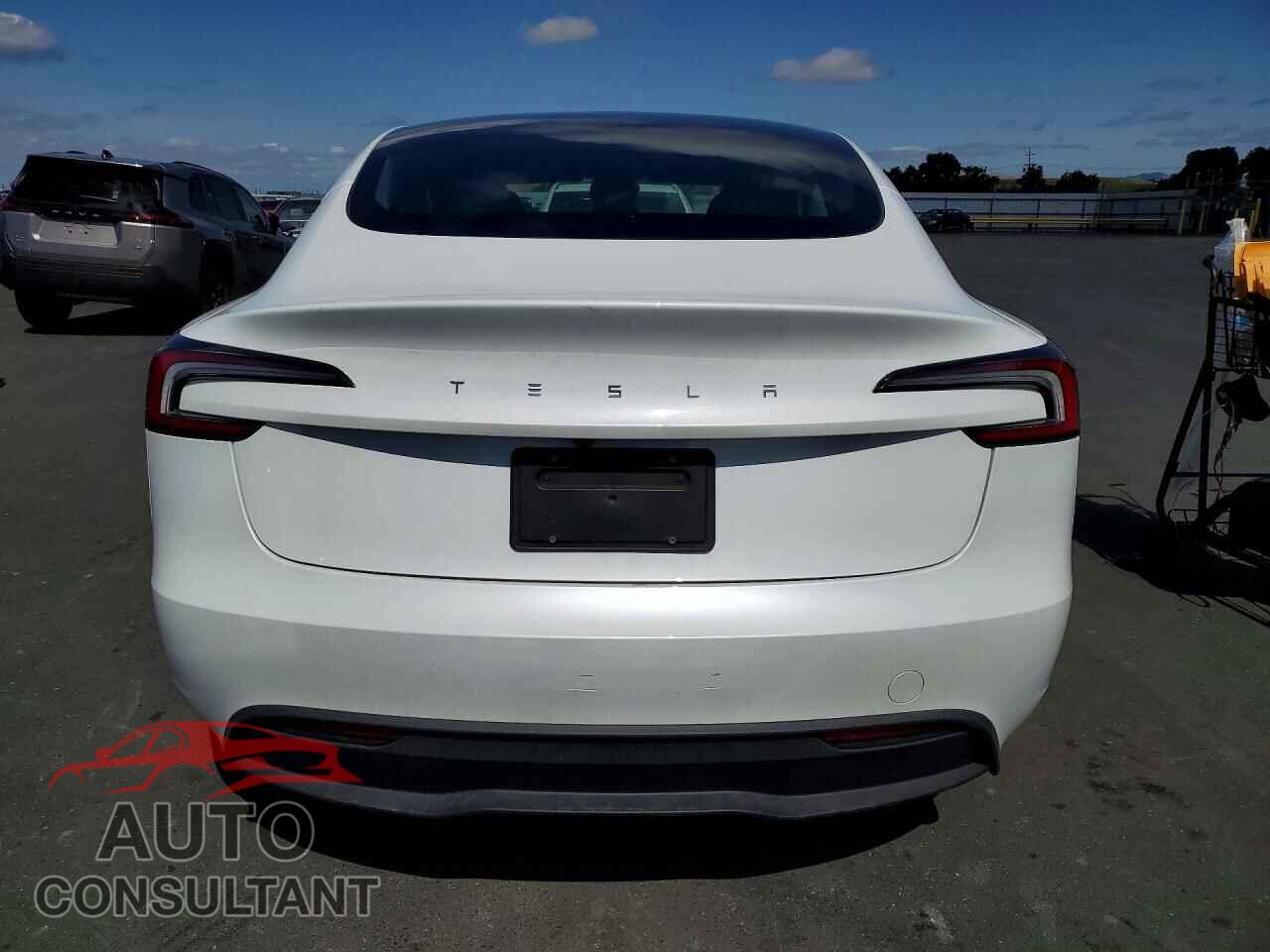 TESLA MODEL 3 2024 - 5YJ3E1EA7RF730346