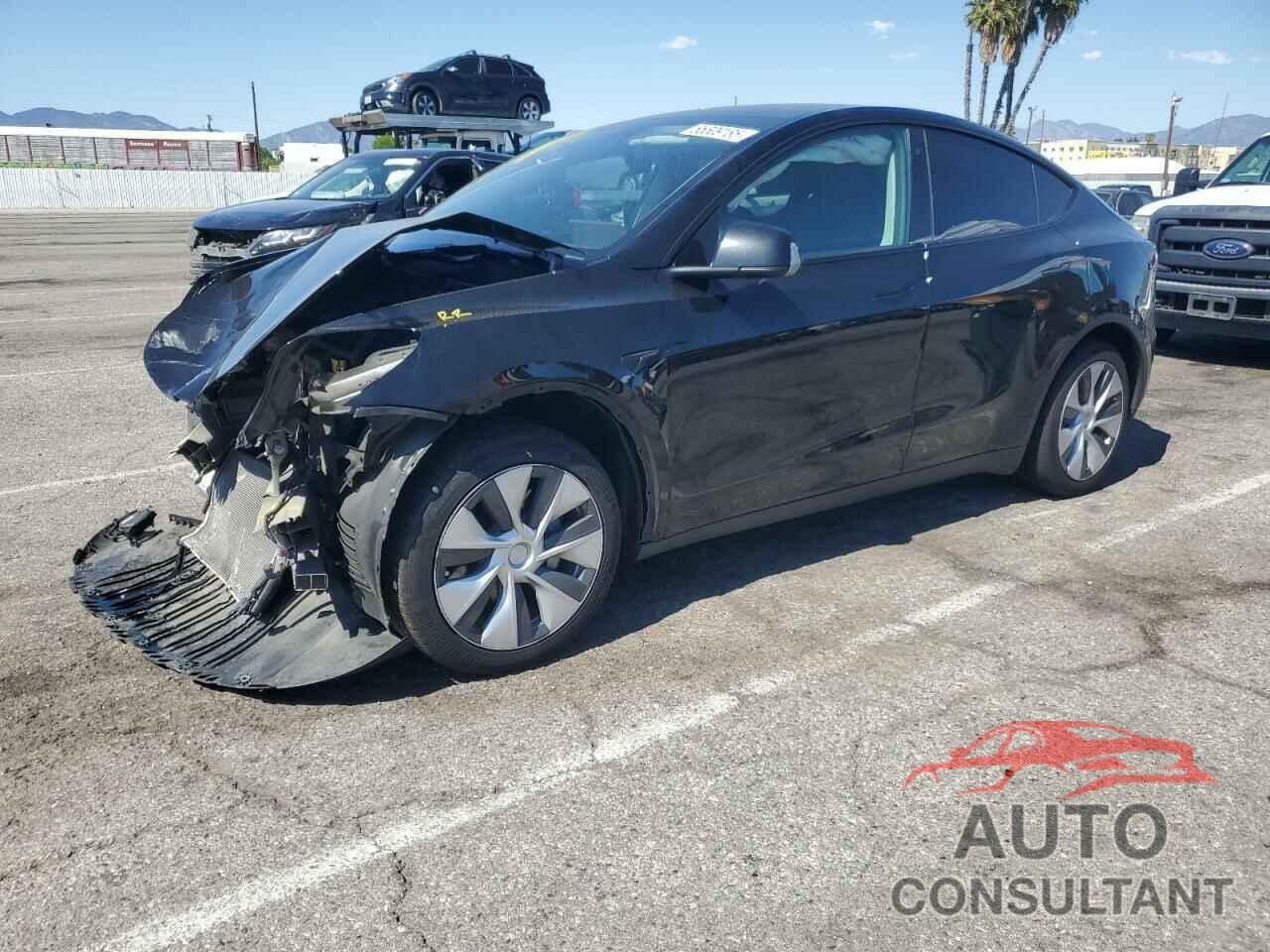 TESLA MODEL Y 2023 - 7SAYGAEEXPF769578