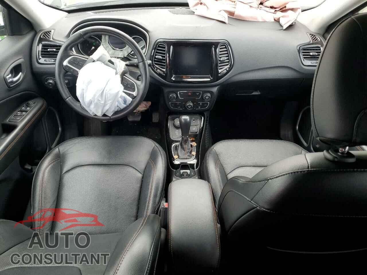 JEEP COMPASS 2020 - 3C4NJDCB0LT252202