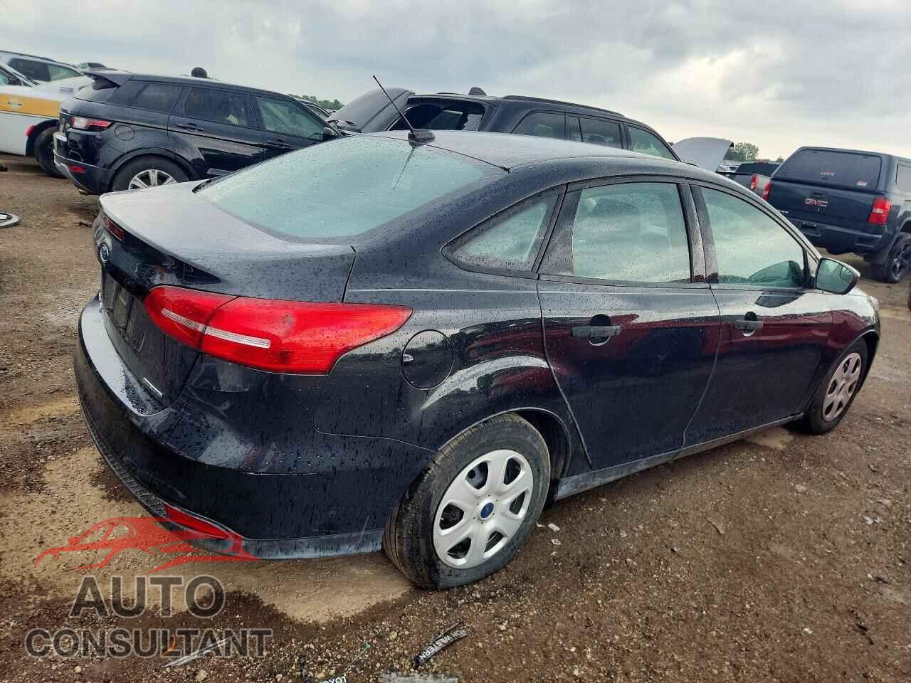 FORD FOCUS 2015 - 1FADP3E20FL312325