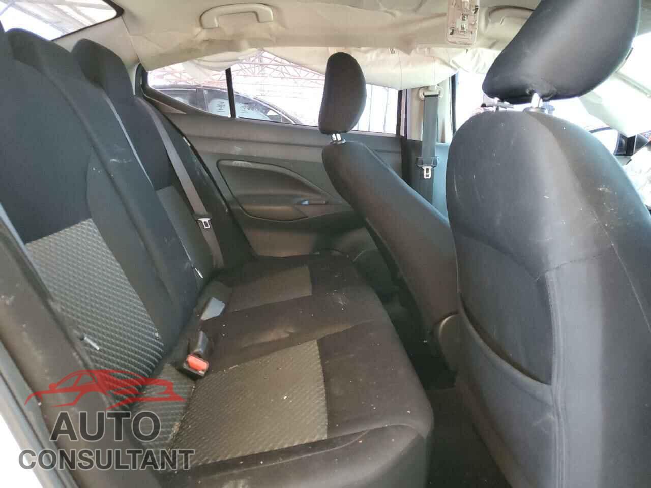 NISSAN VERSA 2021 - 3N1CN8DV2ML854535