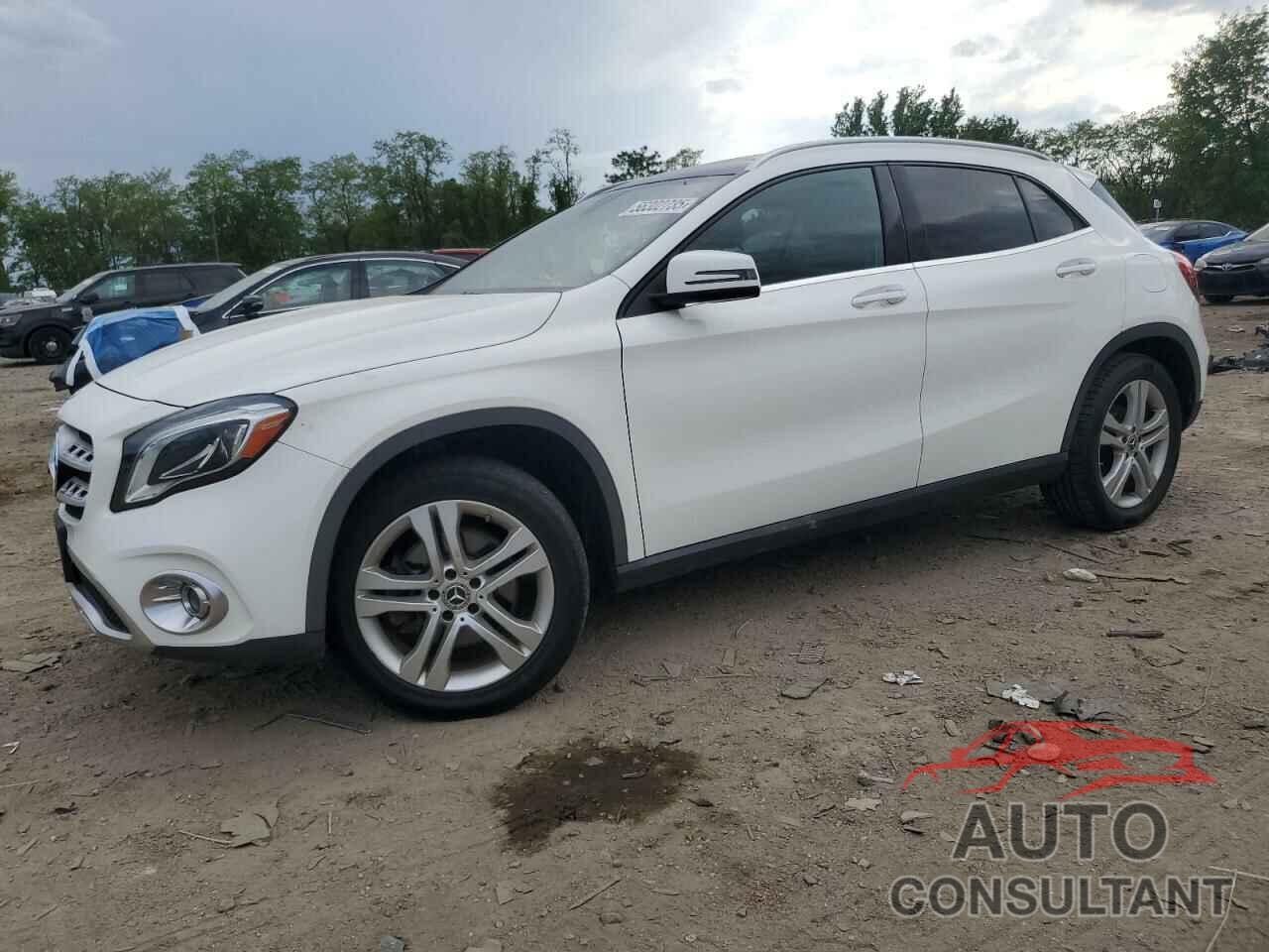 MERCEDES-BENZ GLA-CLASS 2019 - WDCTG4GB5KU011878