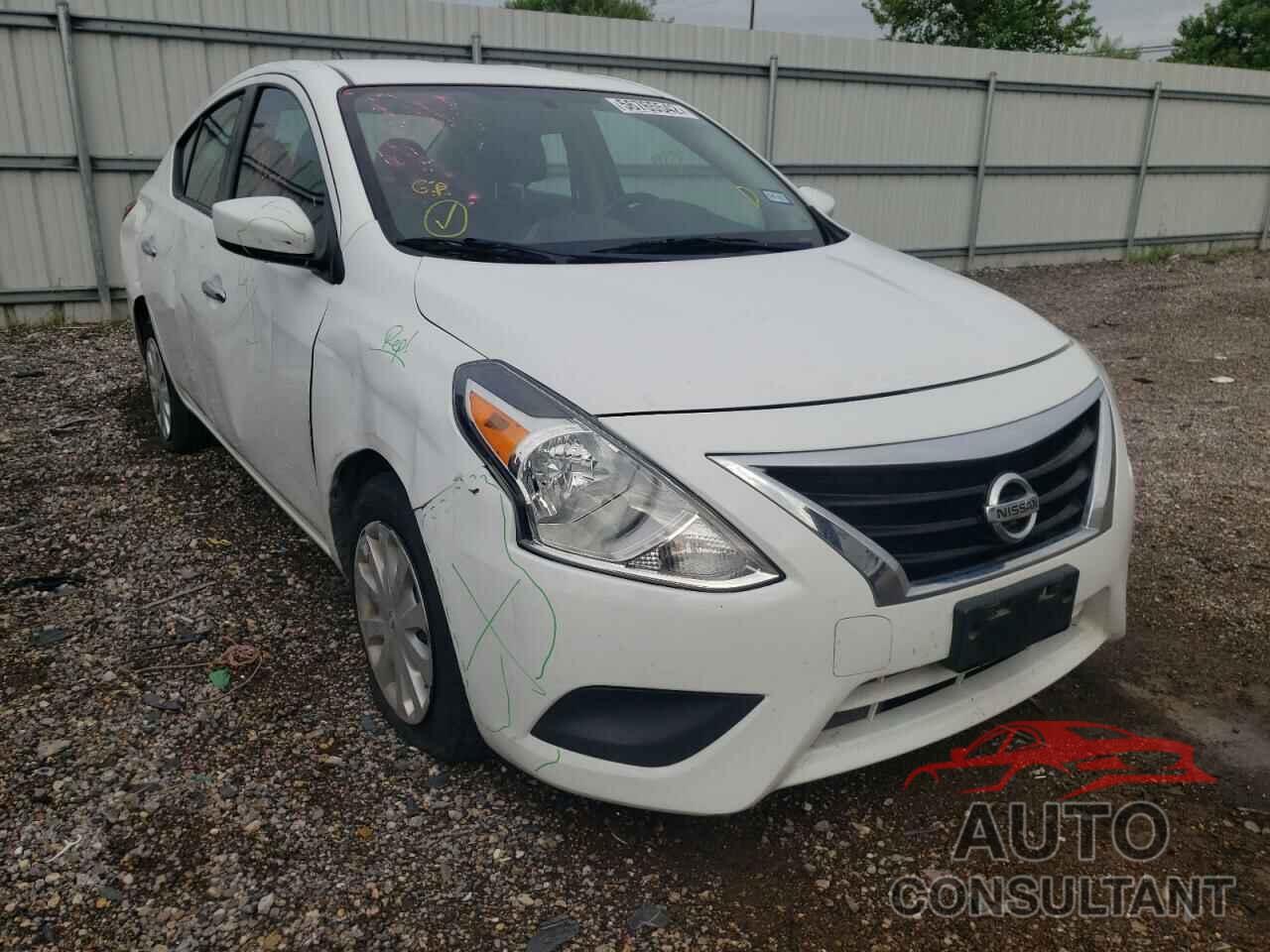 NISSAN VERSA 2019 - 3N1CN7AP9KL843349