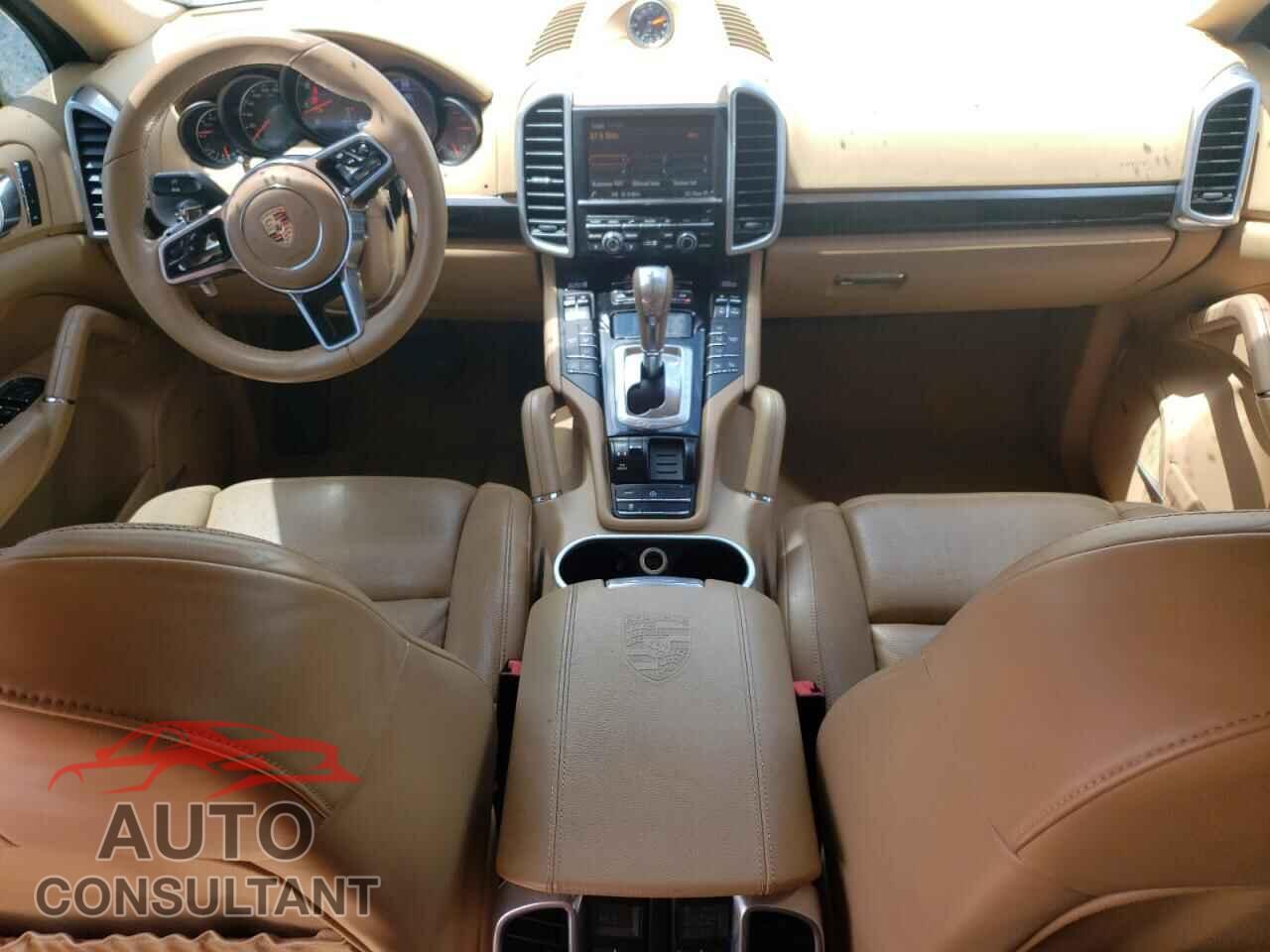PORSCHE CAYENNE 2016 - WP1AA2A29GLA02110