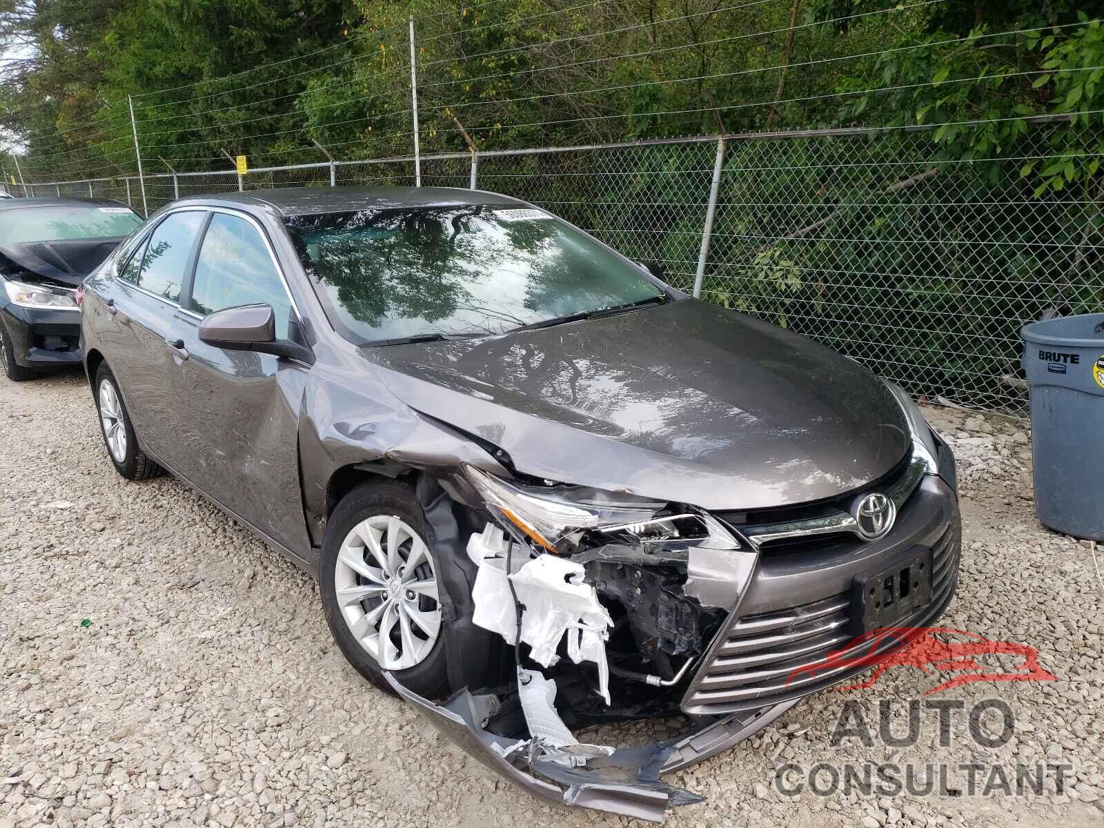 TOYOTA CAMRY 2016 - 4T4BF1FK3GR571332