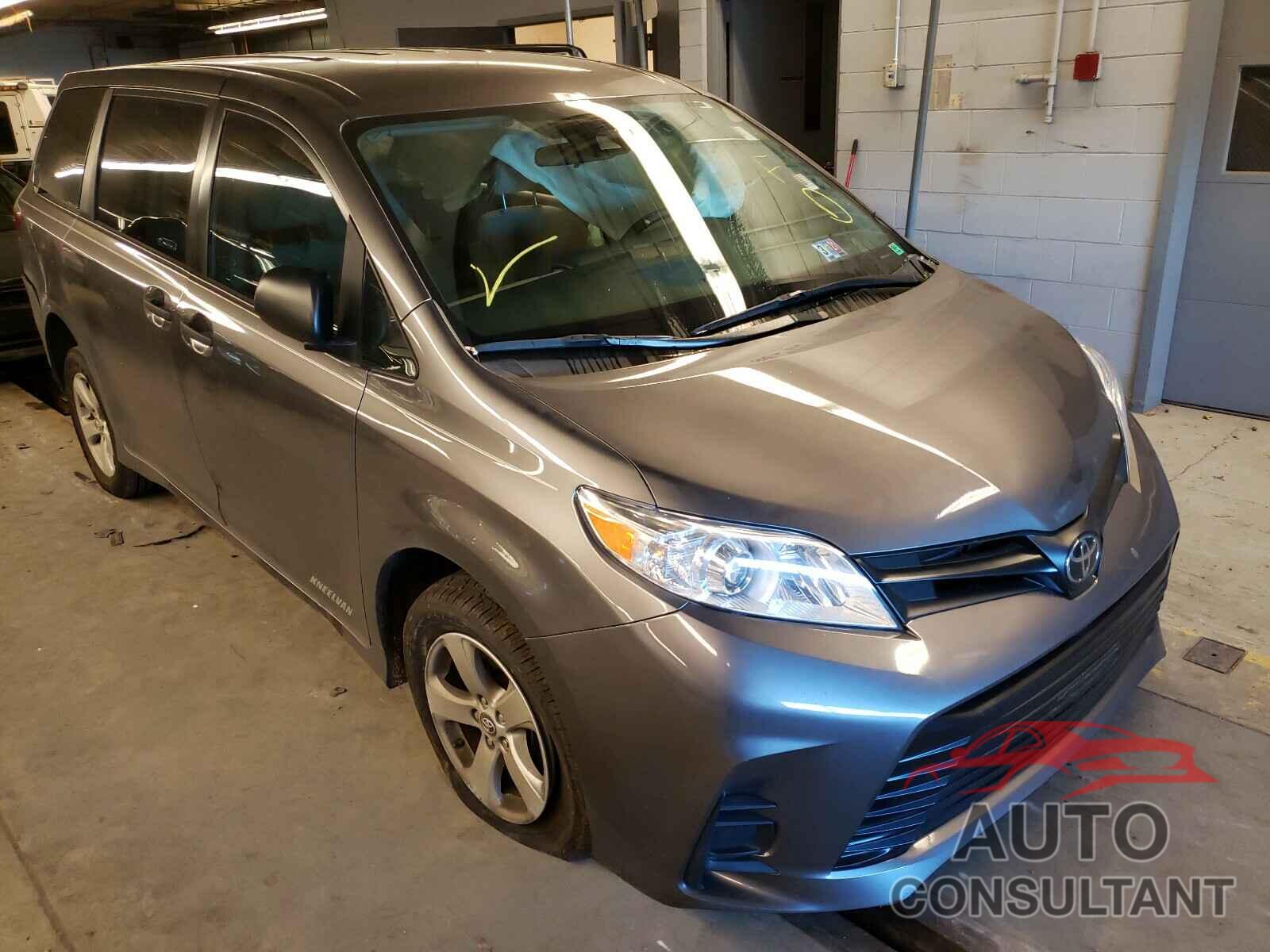 TOYOTA SIENNA 2018 - 5TDZZ3DC5JS956995