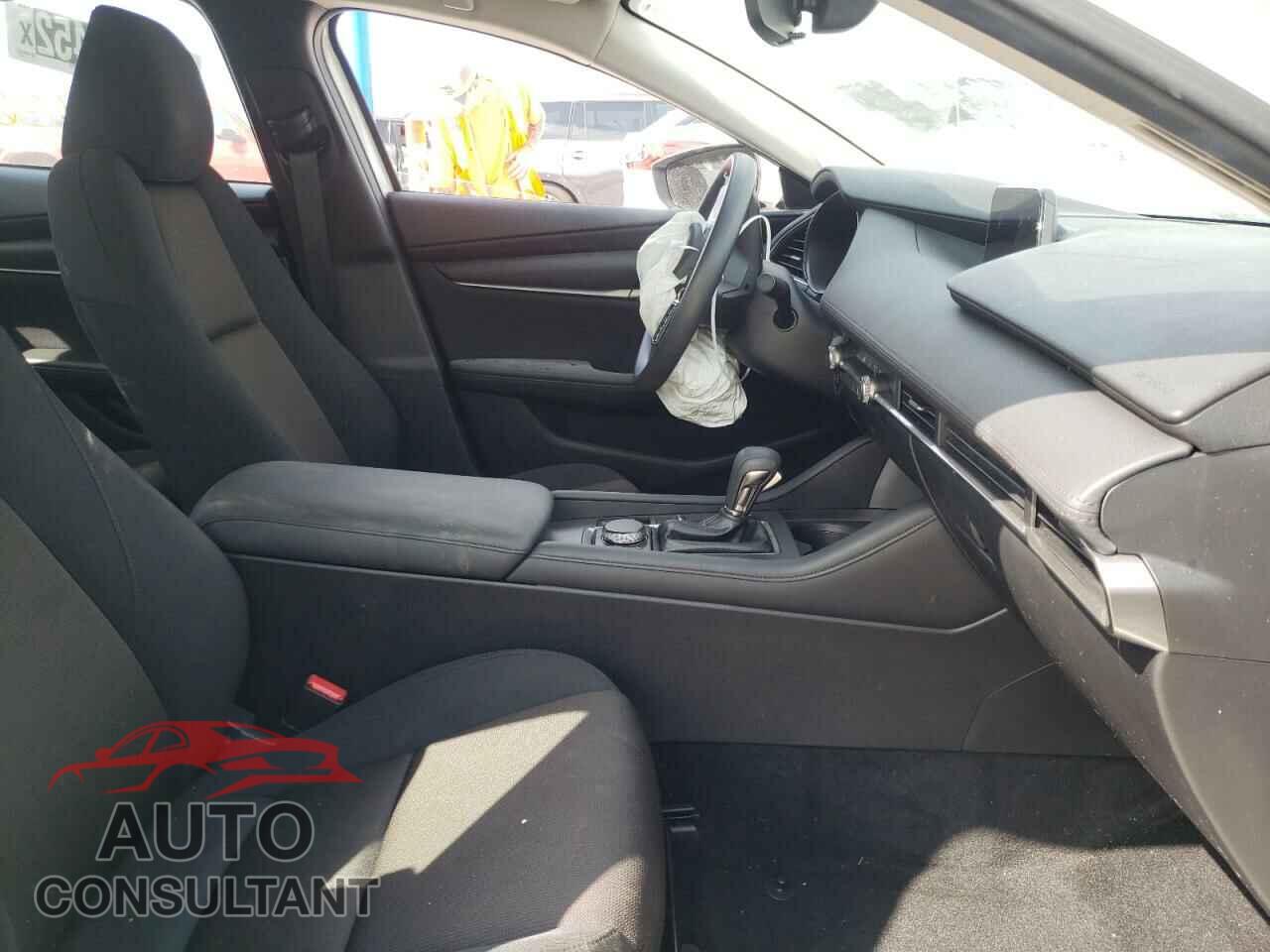 MAZDA 3 2020 - JM1BPABL0L1165580
