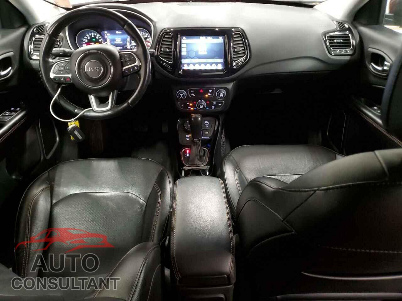 JEEP COMPASS 2021 - 3C4NJDCB4MT603422