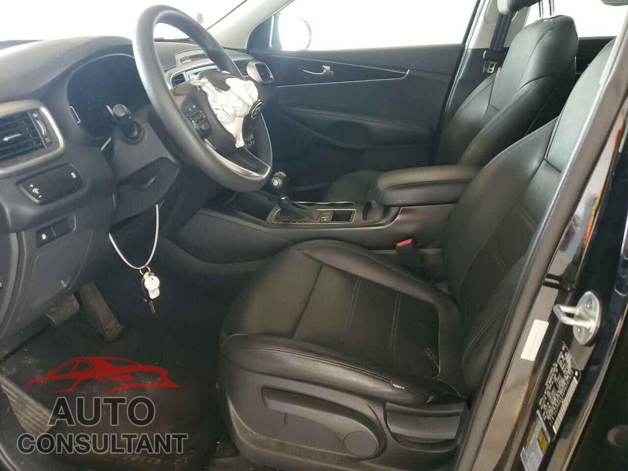 KIA SORENTO 2017 - 5XYPG4A36HG281950