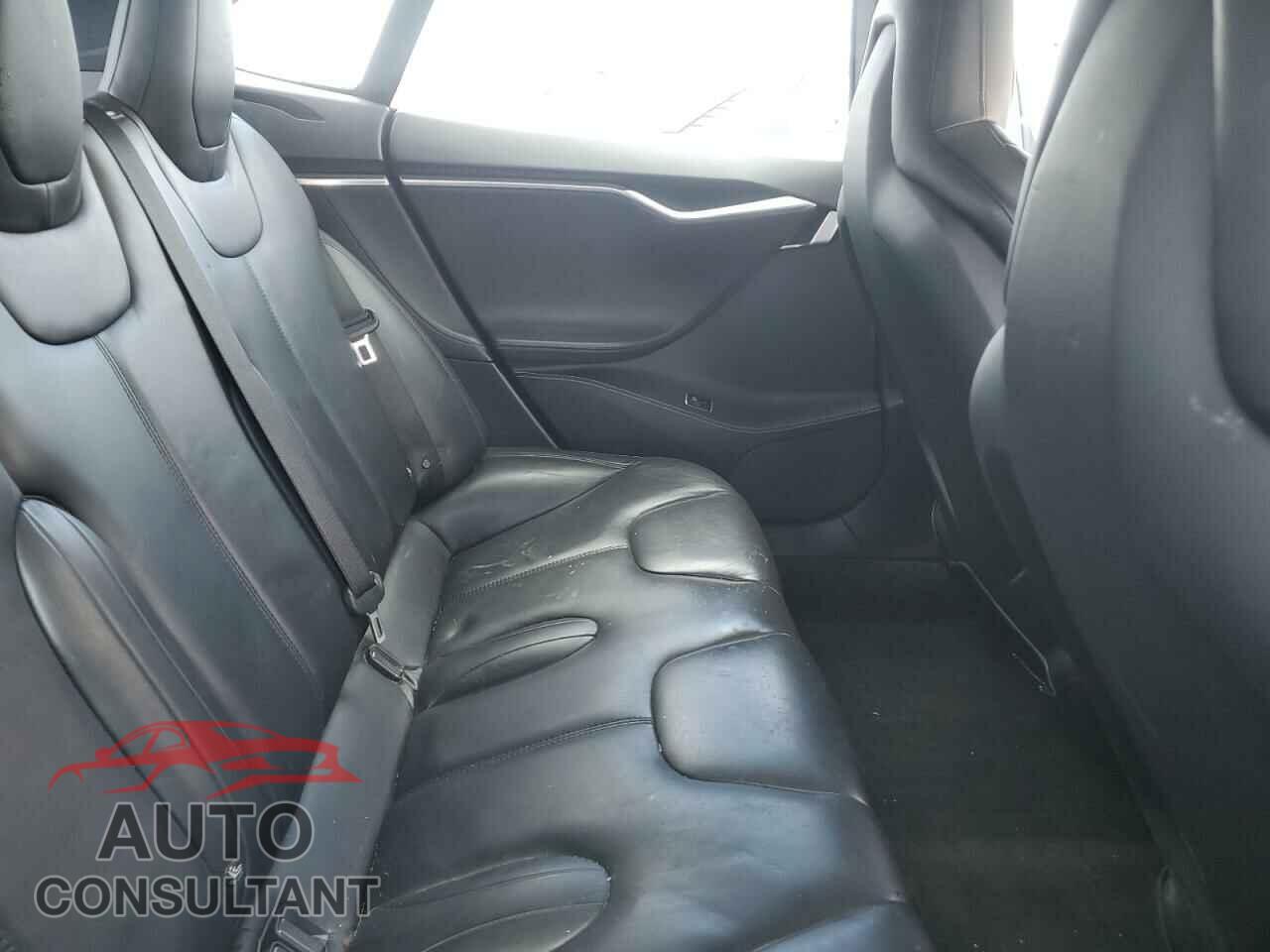 TESLA MODEL S 2016 - 5YJSA1E27GF125059