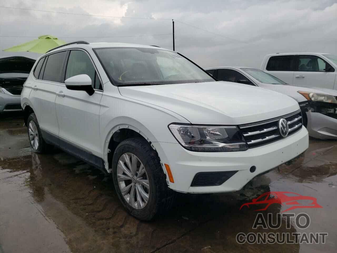 VOLKSWAGEN TIGUAN 2018 - 3VV3B7AX1JM015876