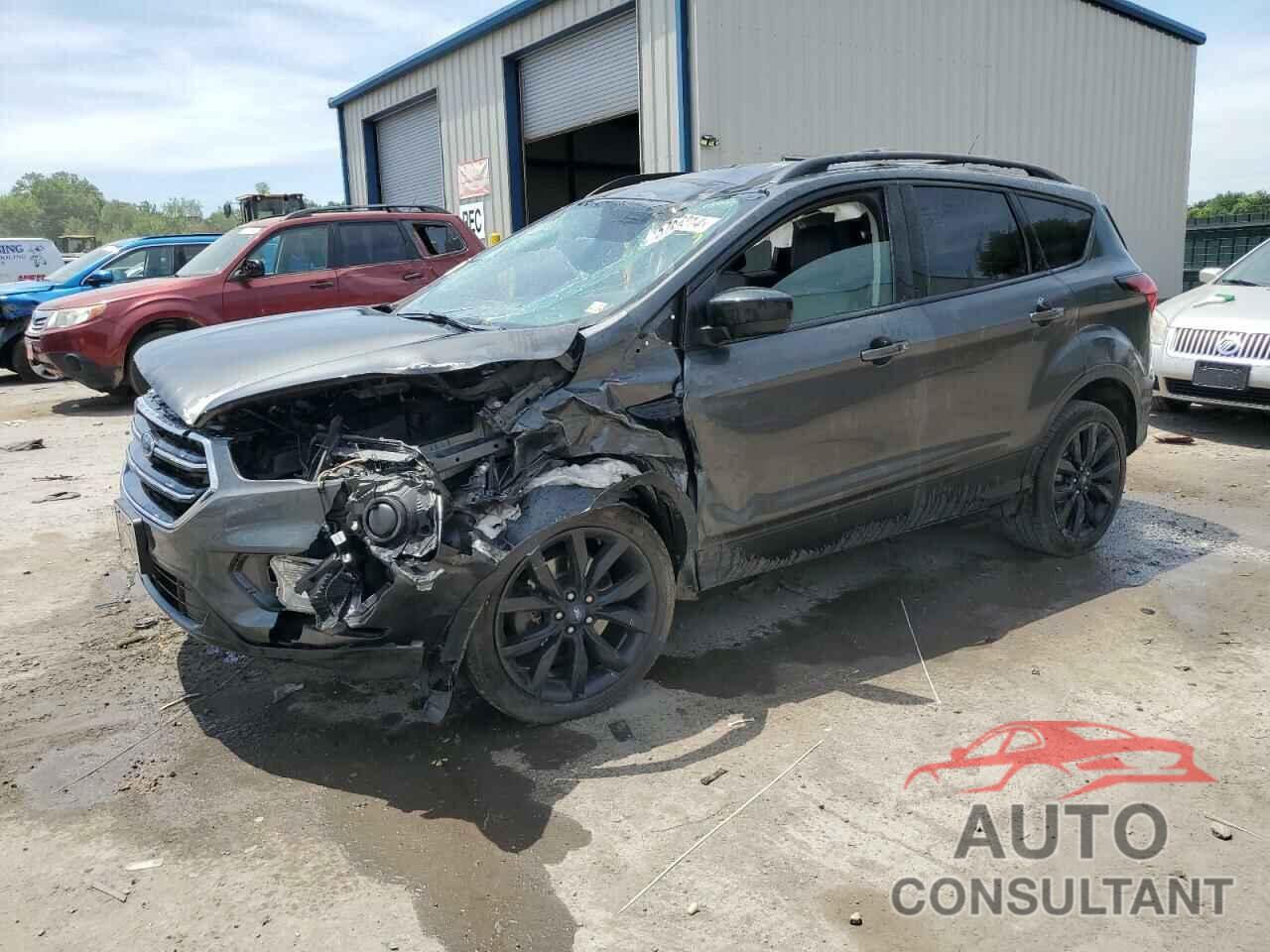 FORD ESCAPE 2019 - 1FMCU9GDXKUC19005