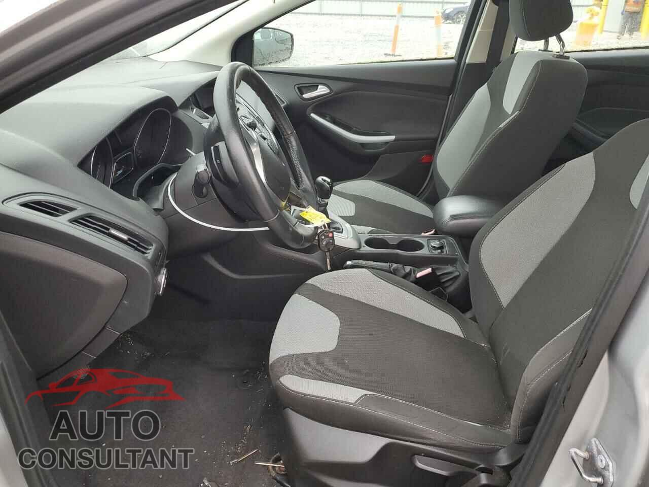 FORD FOCUS 2012 - 1FAHP3F21CL381374