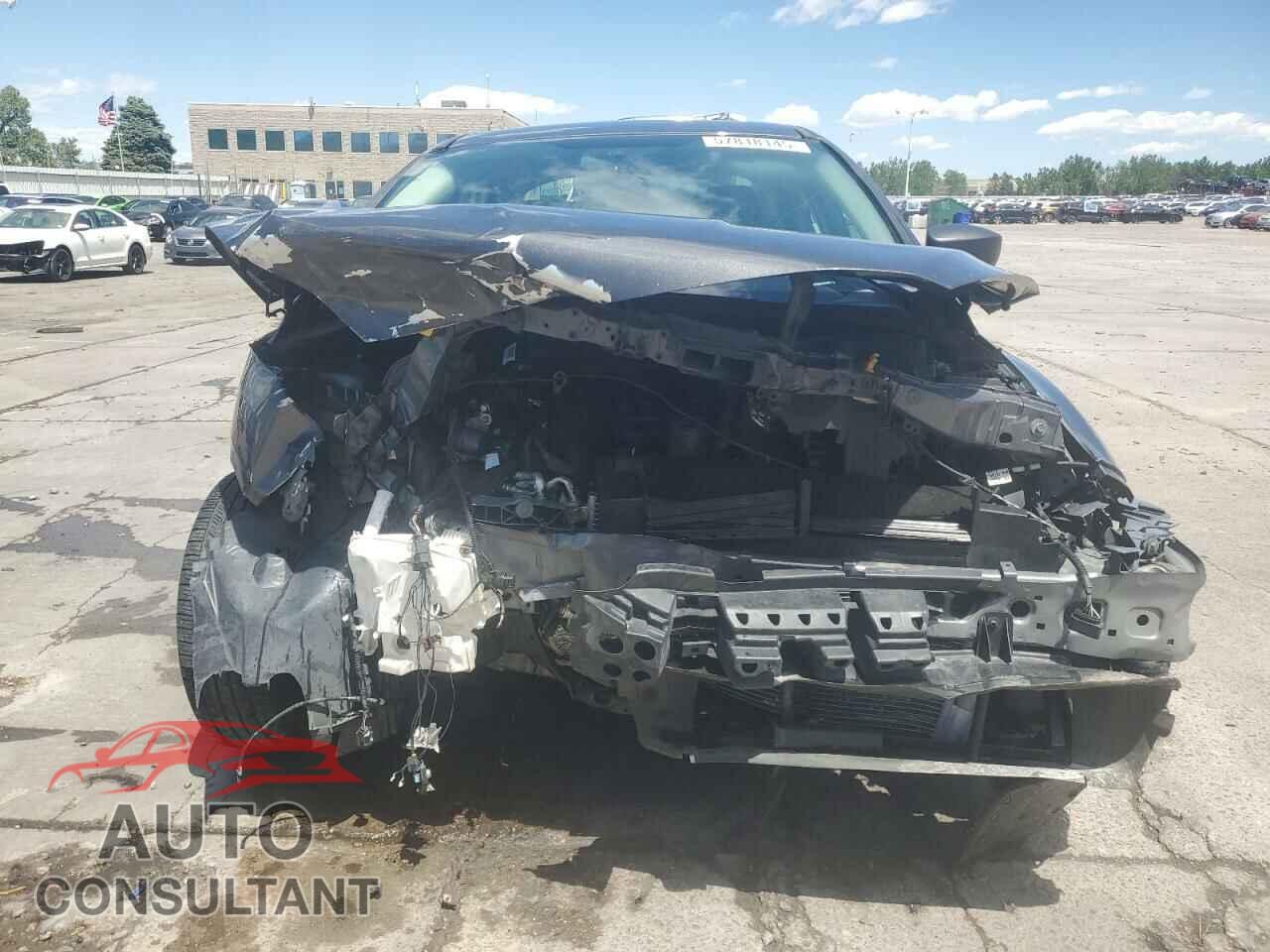 FORD FOCUS 2017 - 1FADP3E28HL254385