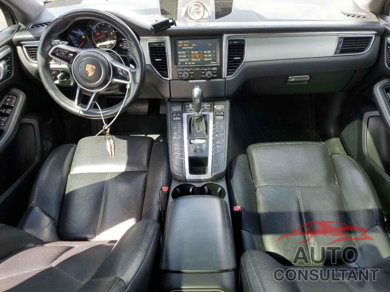 PORSCHE MACAN 2016 - WP1AF2A58GLB90064