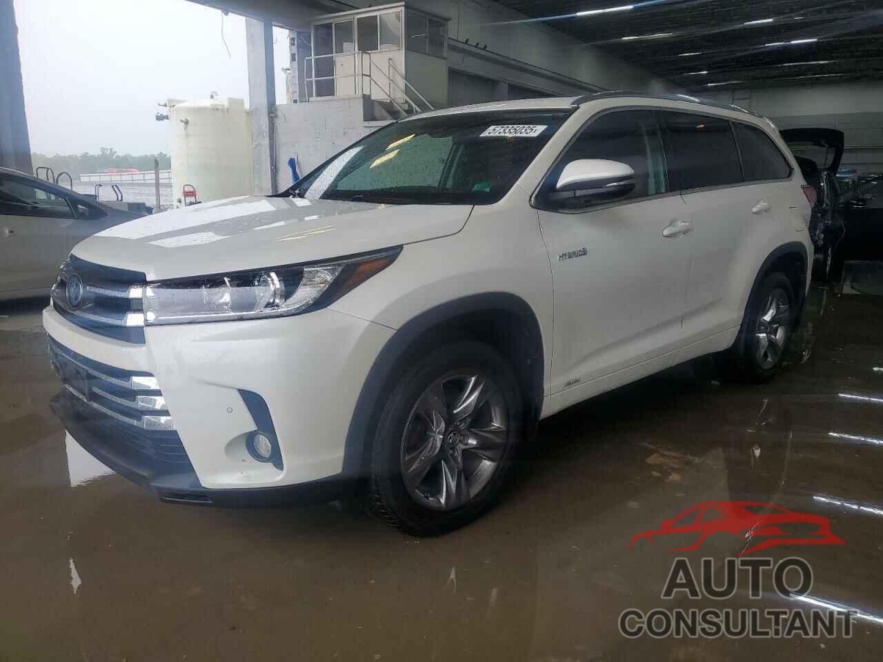 TOYOTA HIGHLANDER 2018 - 5TDDGRFH8JS038203