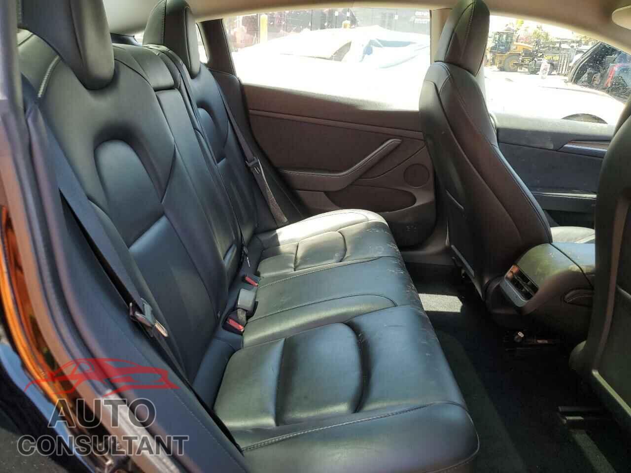 TESLA MODEL 3 2022 - 5YJ3E1EB3NF305029