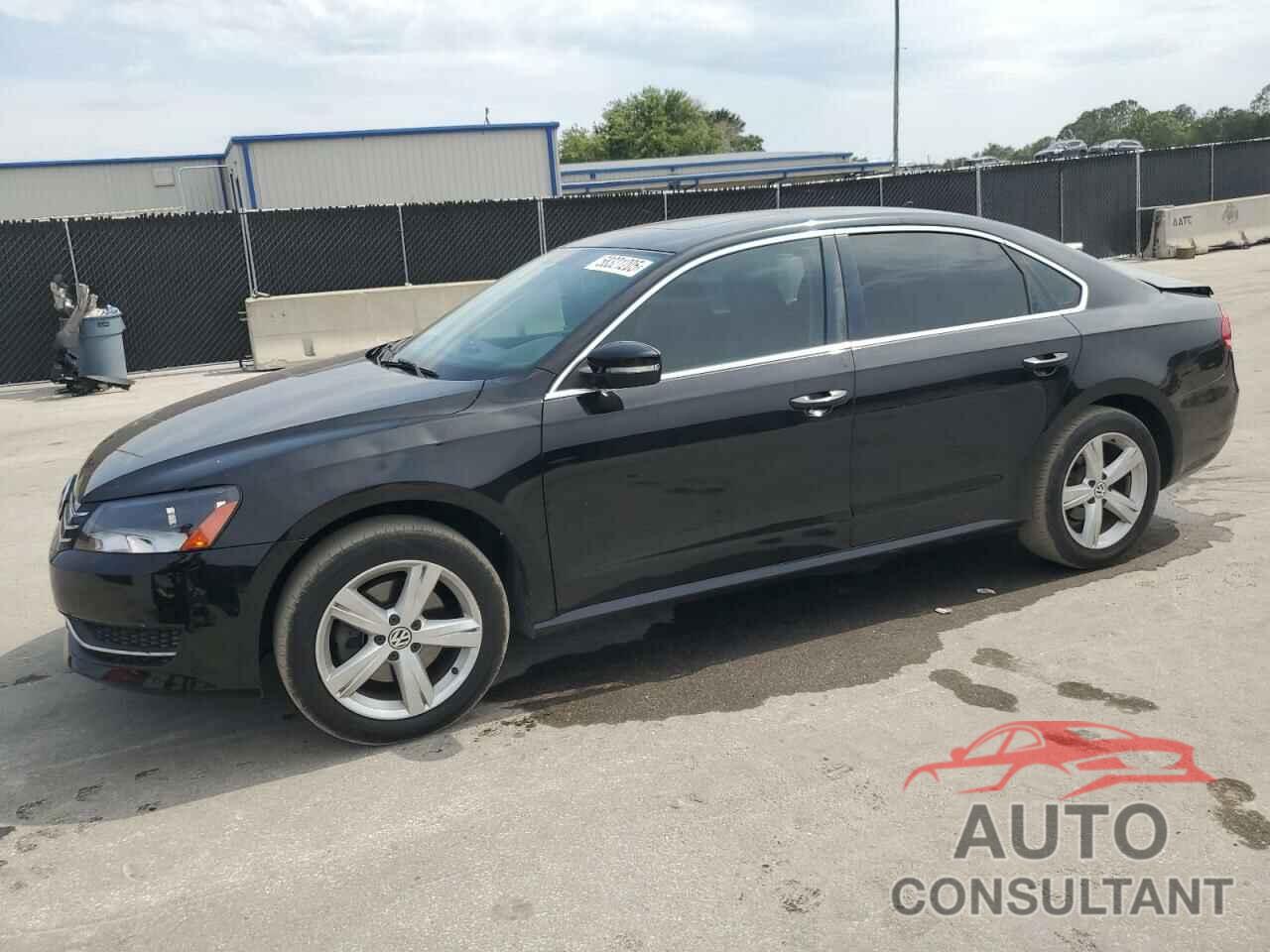 VOLKSWAGEN PASSAT 2013 - 1VWBH7A34DC107668