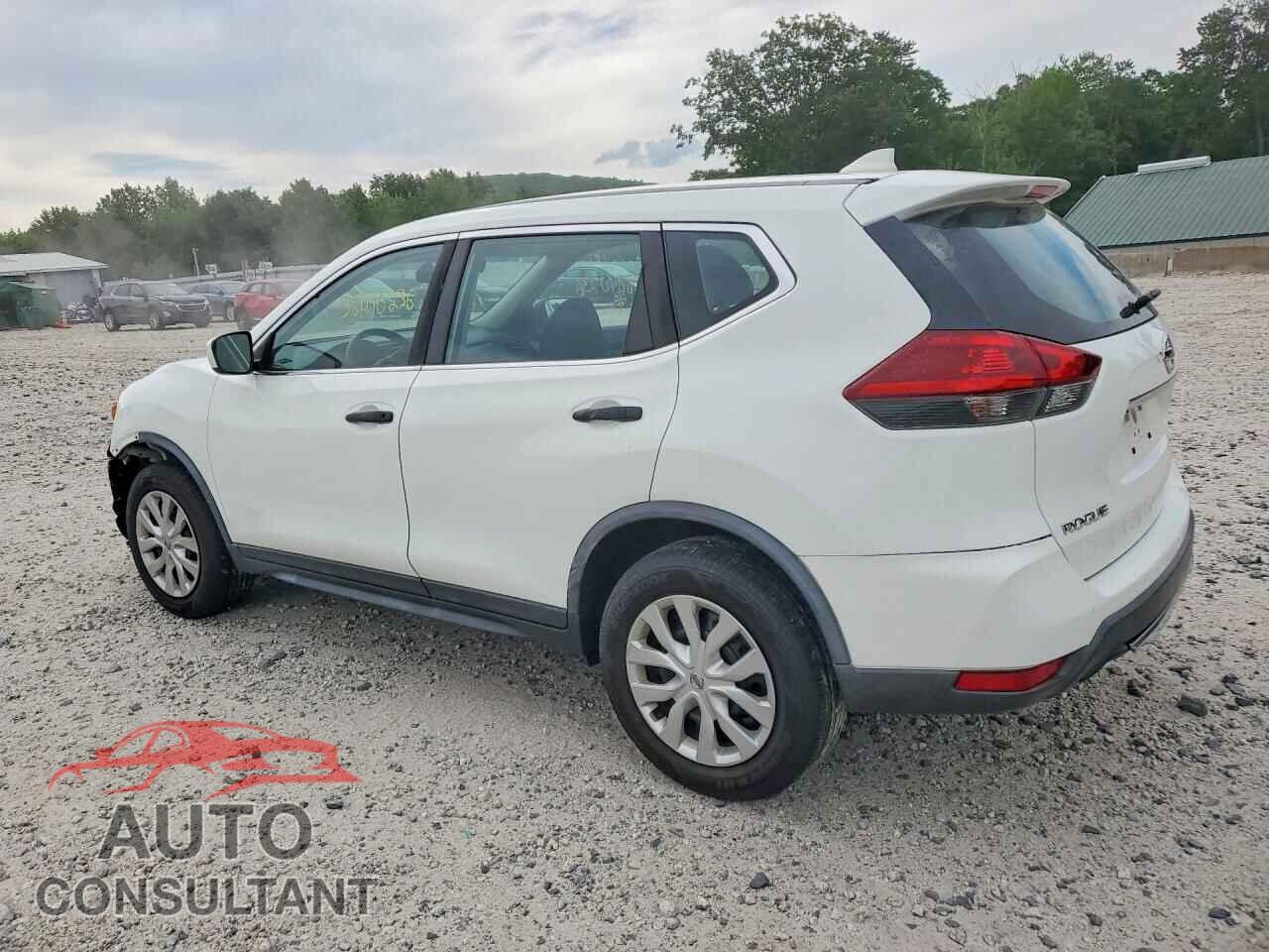 NISSAN ROGUE 2018 - KNMAT2MVXJP602202