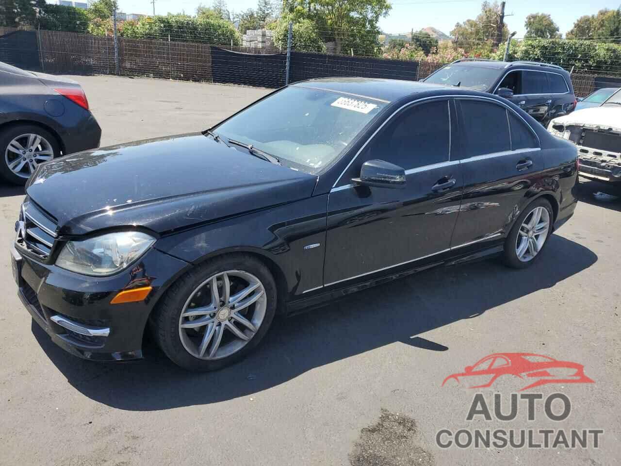 MERCEDES-BENZ C-CLASS 2012 - WDDGF4HB7CR191528