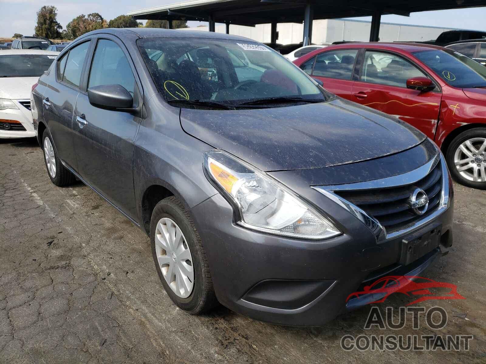 NISSAN VERSA 2018 - 3N1CN7AP1JL882516