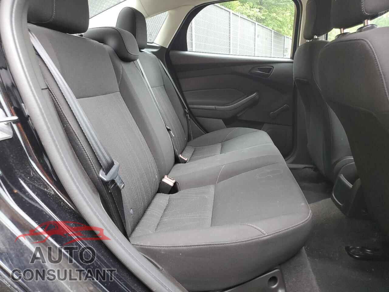 FORD FOCUS 2016 - 1FADP3E22GL376206