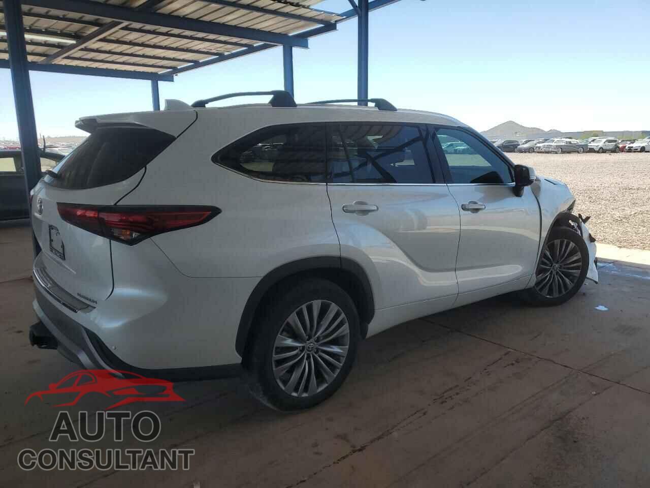 TOYOTA HIGHLANDER 2022 - 5TDFZRAH0NS098315