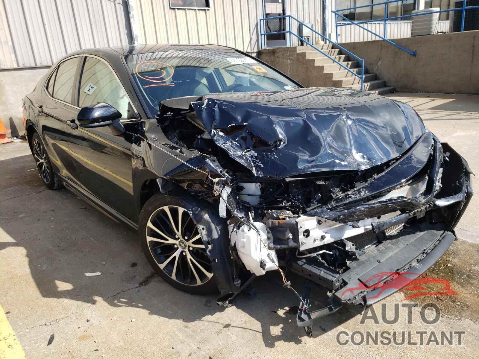 TOYOTA CAMRY 2018 - JTNB11HK6J3023053