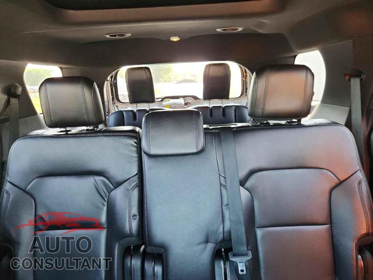 FORD EXPLORER 2017 - 1FM5K8D80HGA45582