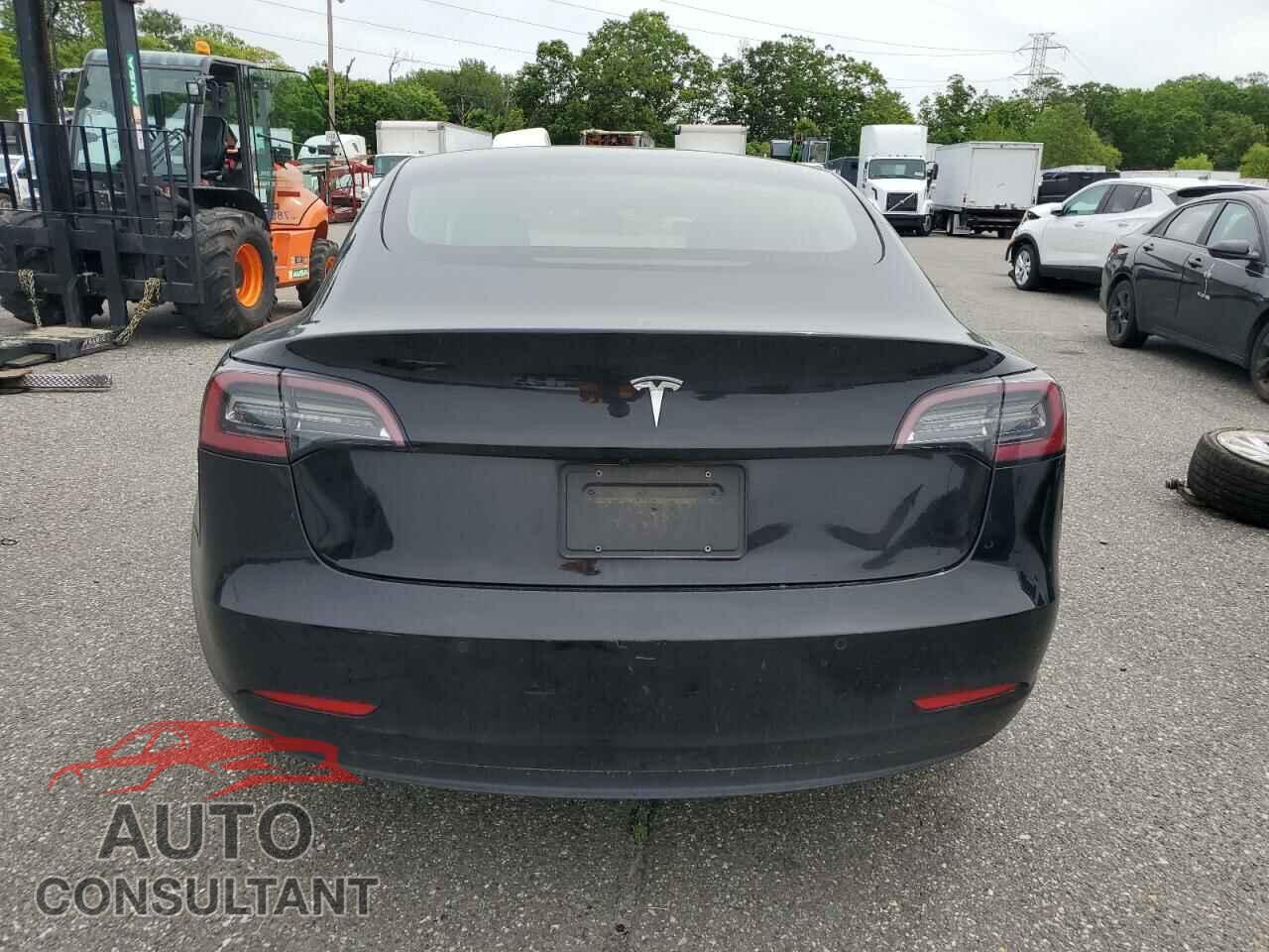 TESLA MODEL 3 2022 - 5YJ3E1EA3NF287431