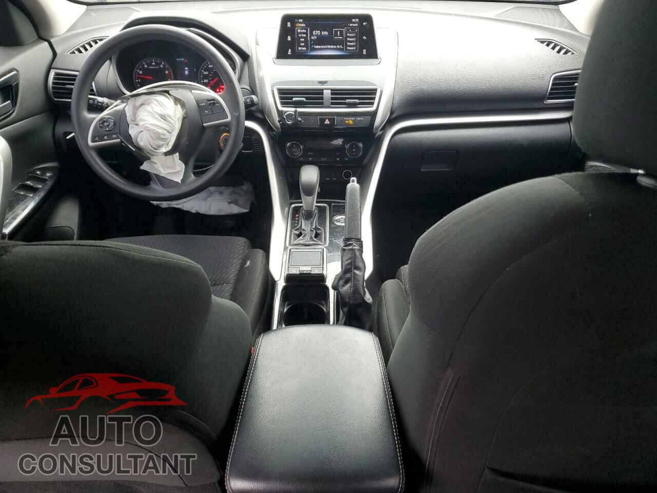 MITSUBISHI ECLIPSE 2019 - JA4AT4AAXKZ046597