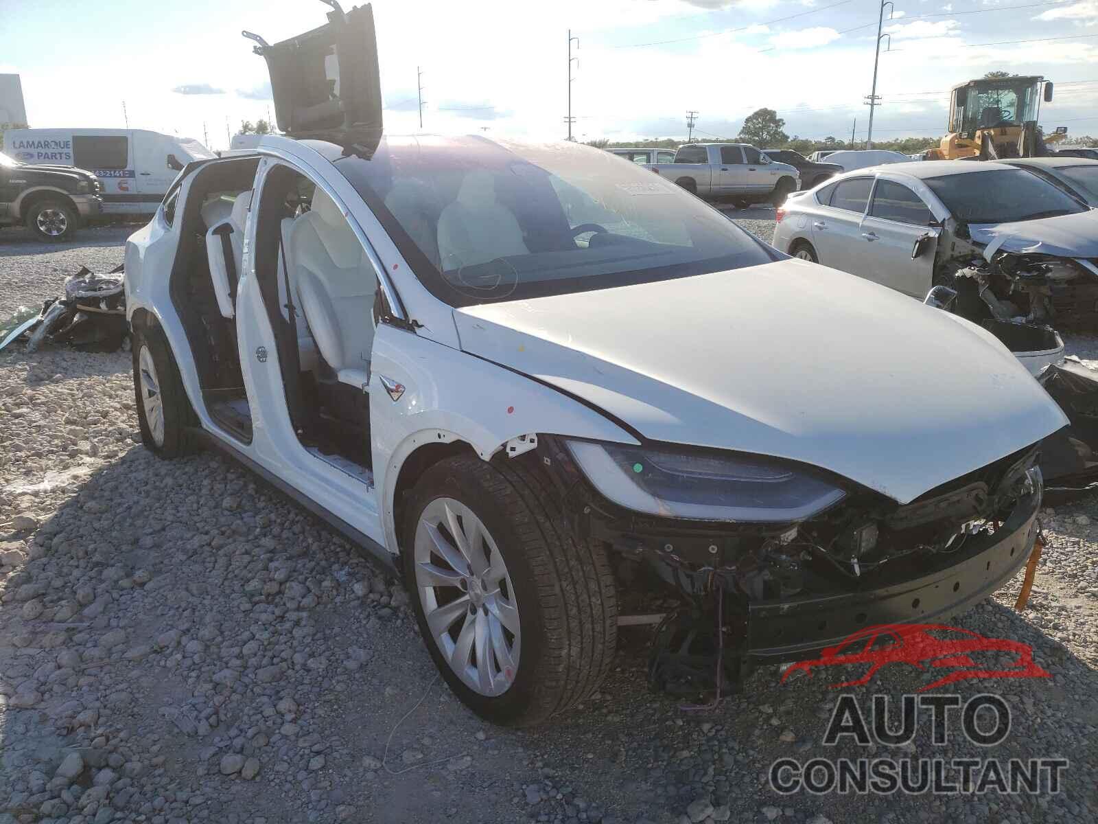 TESLA MODEL X 2020 - 5YJXCDE20LF300036