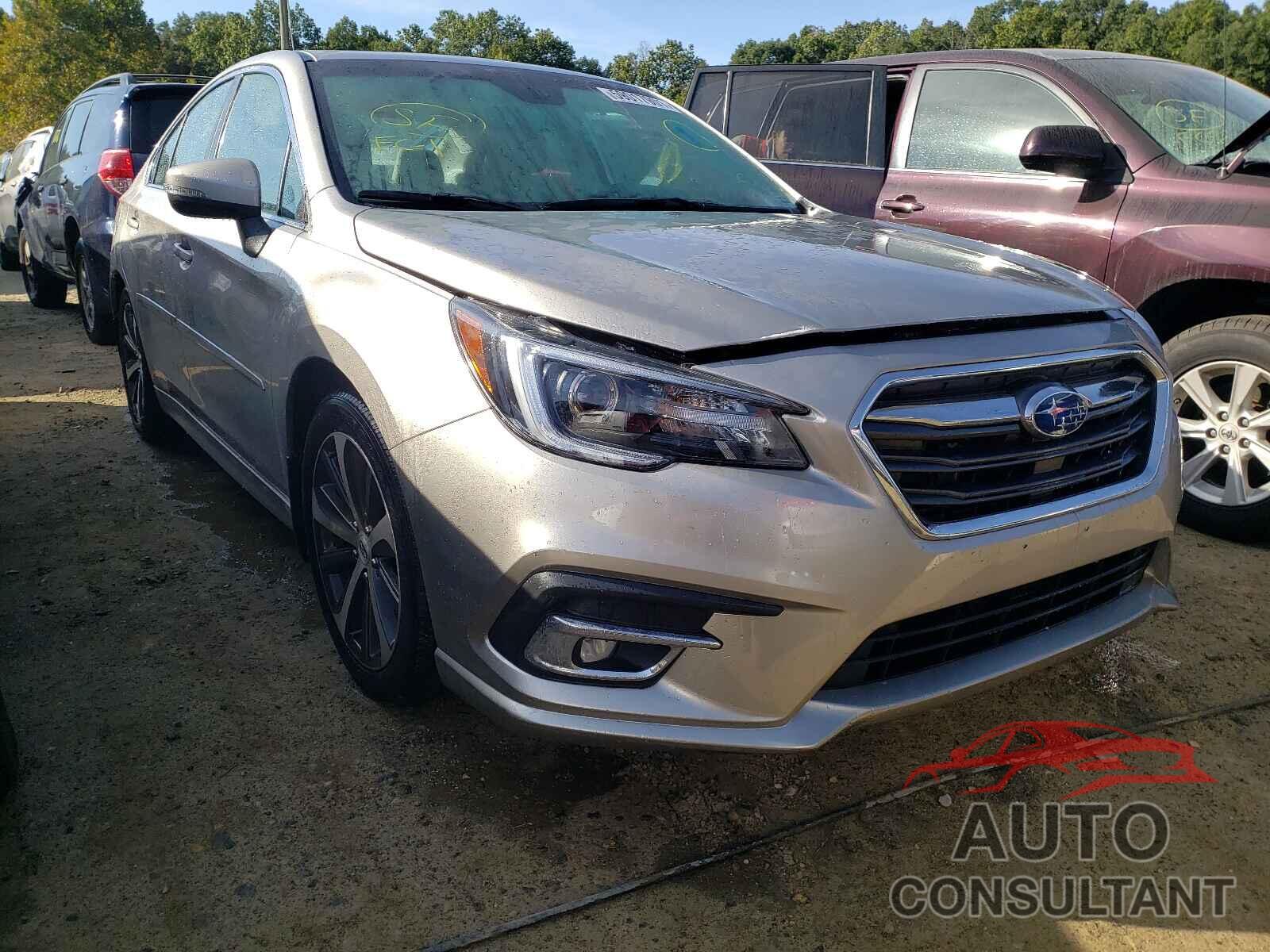 SUBARU LEGACY 2018 - 4S3BNAN69J3017649
