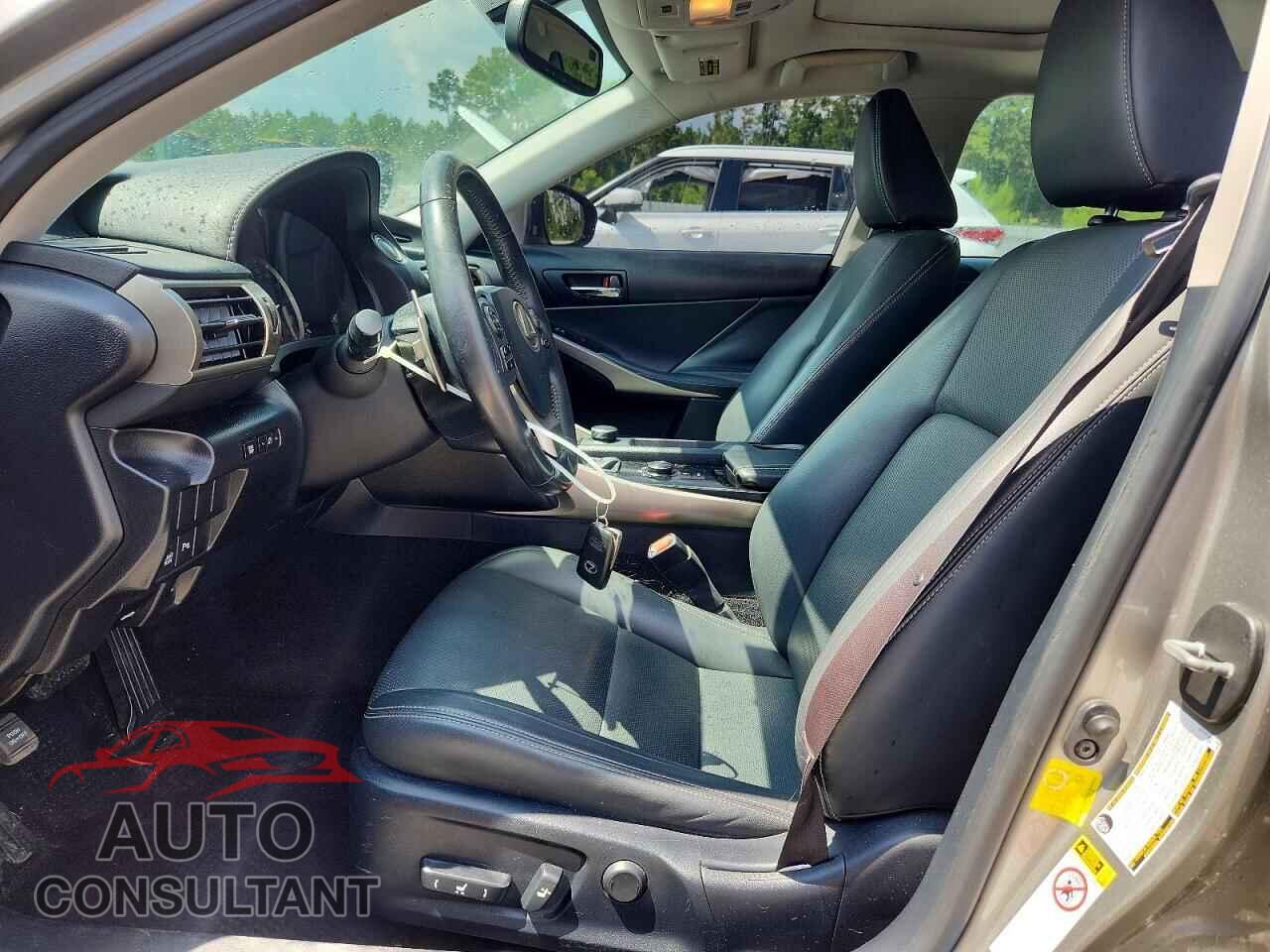 LEXUS IS 2014 - JTHBF1D24E5043340