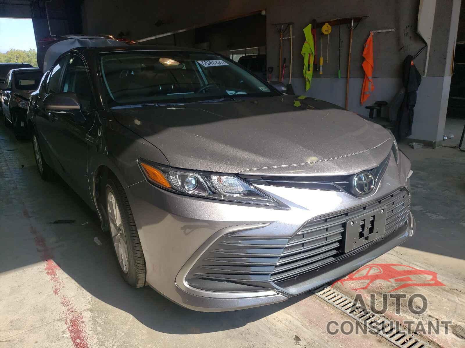 TOYOTA CAMRY 2021 - 4T1R11AK9MU541763