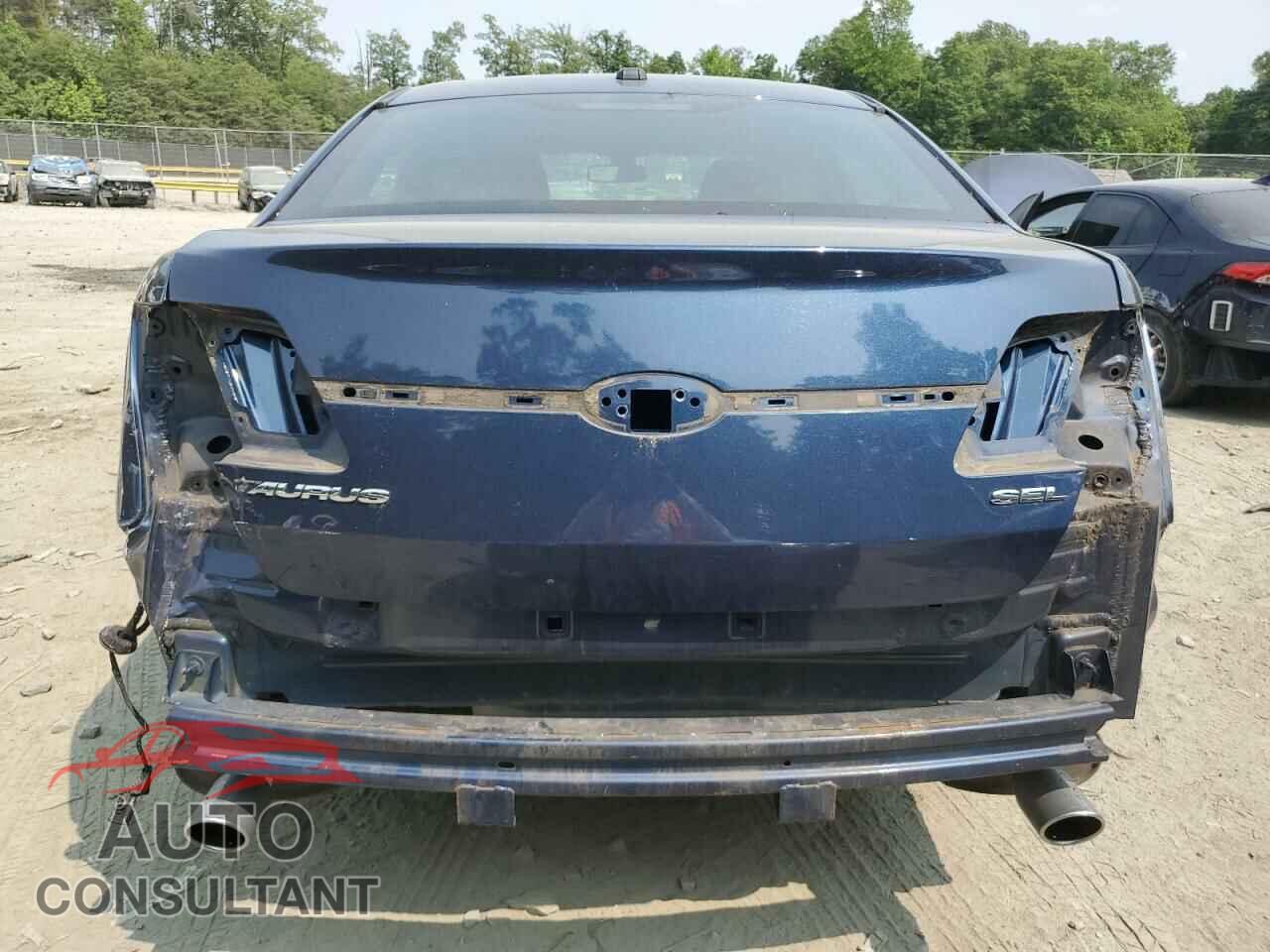 FORD TAURUS 2016 - 1FAHP2E82GG110726